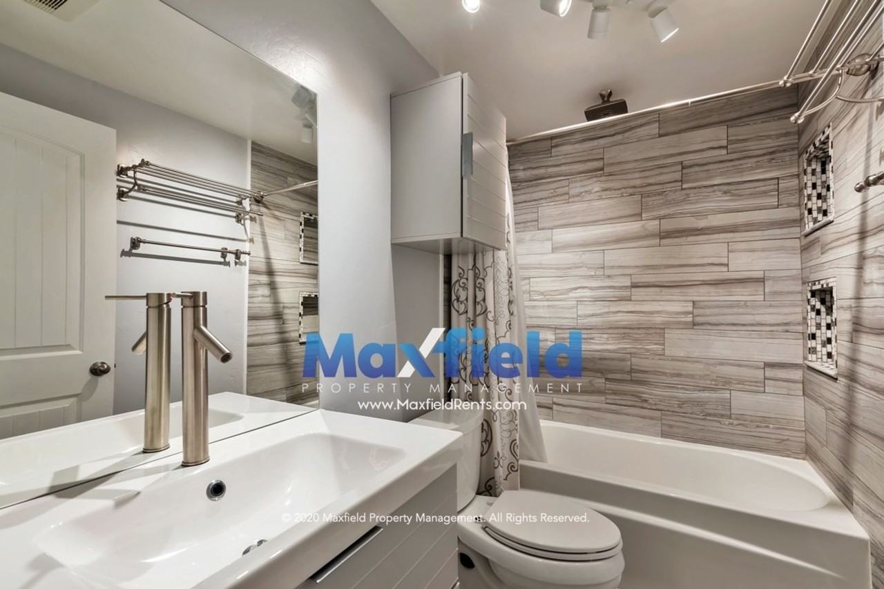 533 Fox Chase Drive - Photo 5 of 26