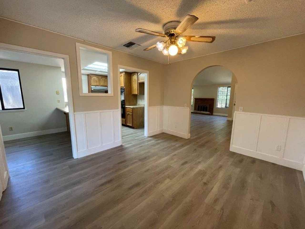 3001 Yarwood Way - Photo 5 of 29