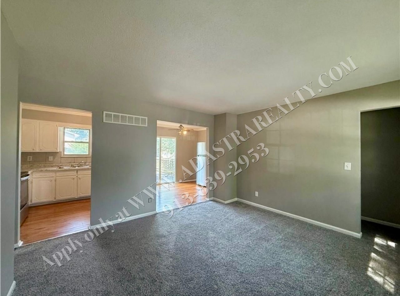 7718 East 90th Terrace - Photo 2 of 13