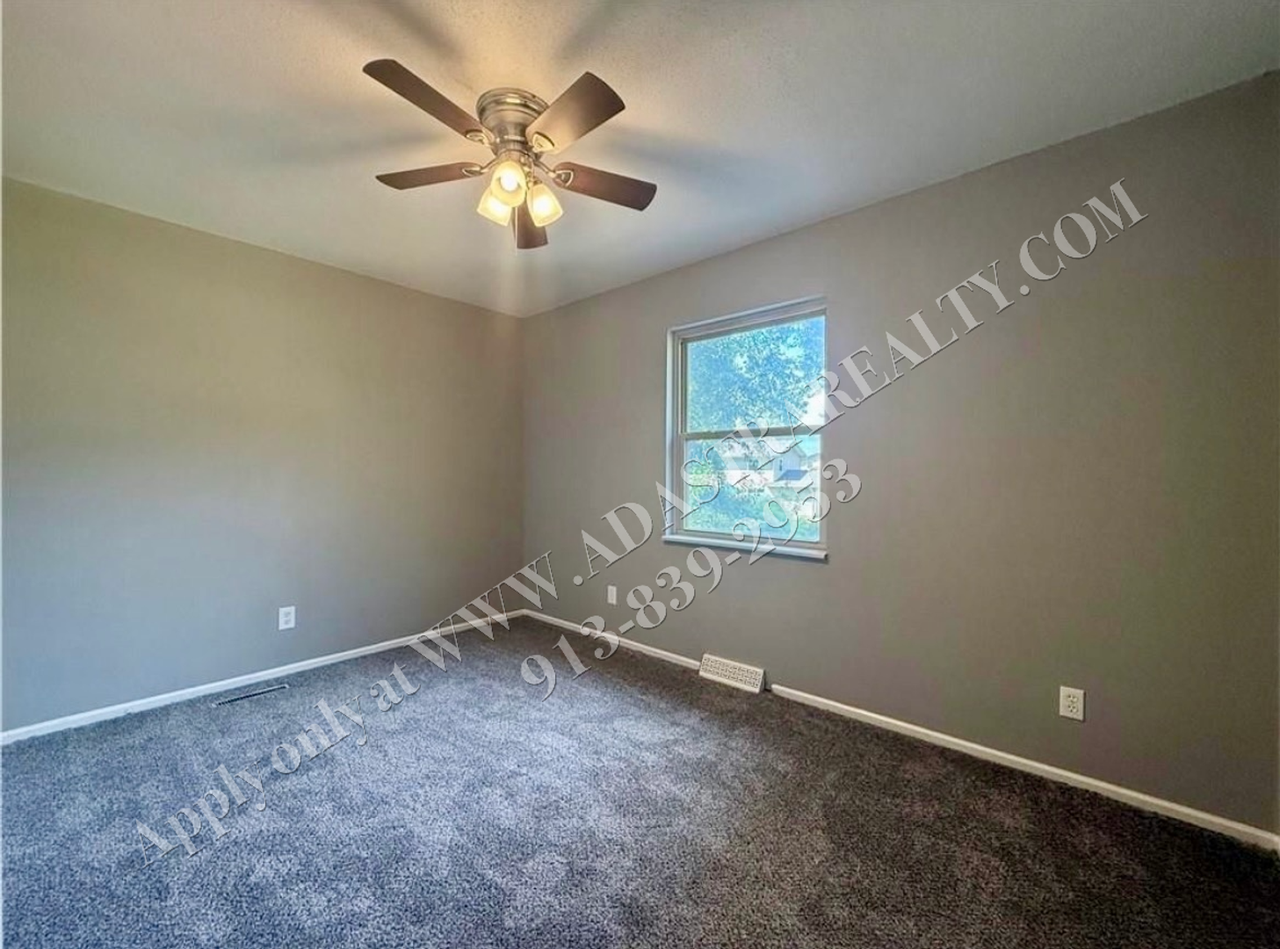 7718 East 90th Terrace - Photo 7 of 13