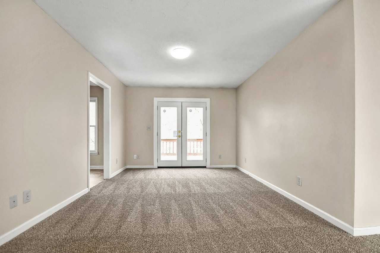 3416 Clearwater Drive - Photo 6 of 20