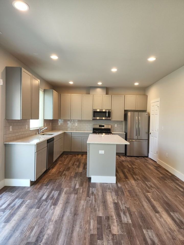 15650 View Drive Southeast - Photo 4 of 33