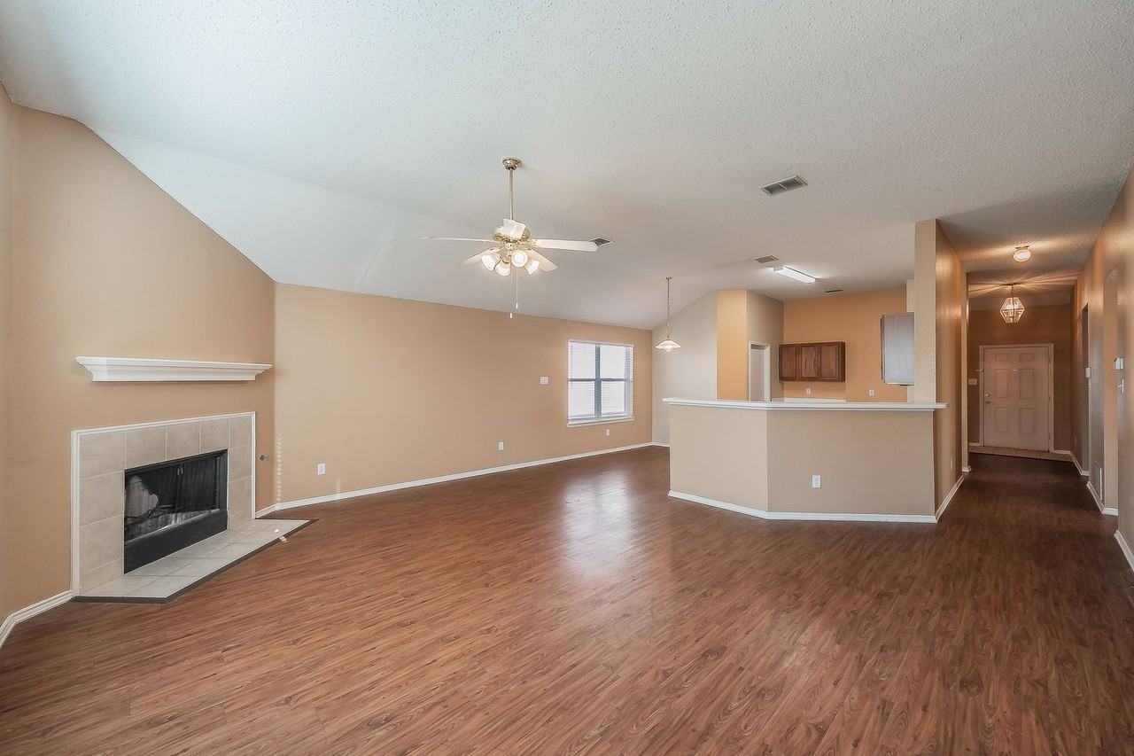 11216 Boulder Ridge Drive - Photo 5 of 32