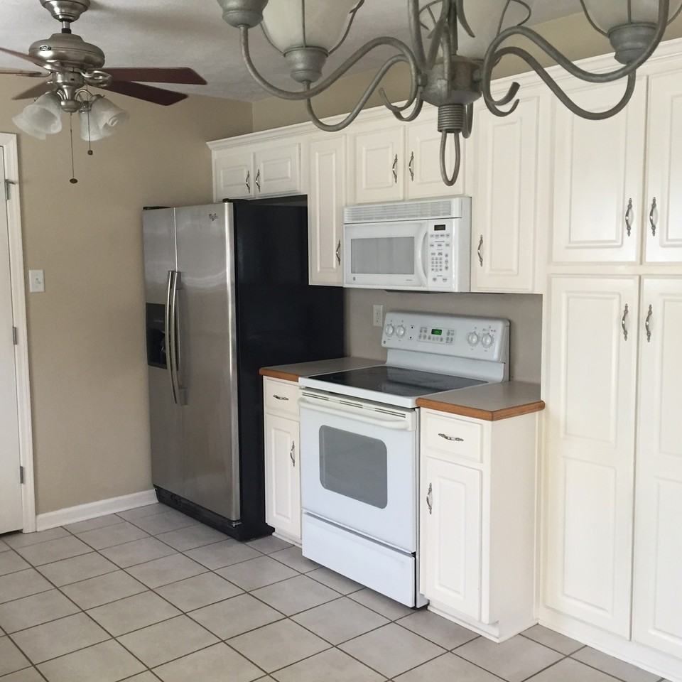 50 Plaza Boulevard - Photo 5 of 13