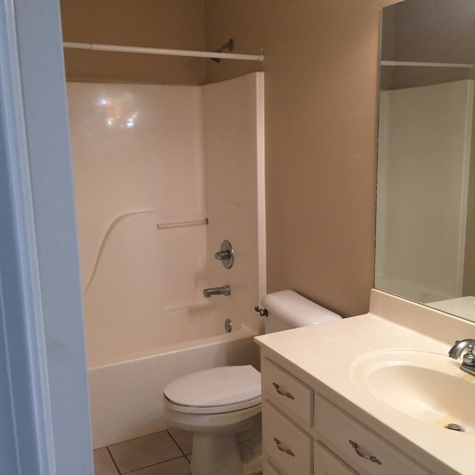 50 Plaza Boulevard - Photo 7 of 13