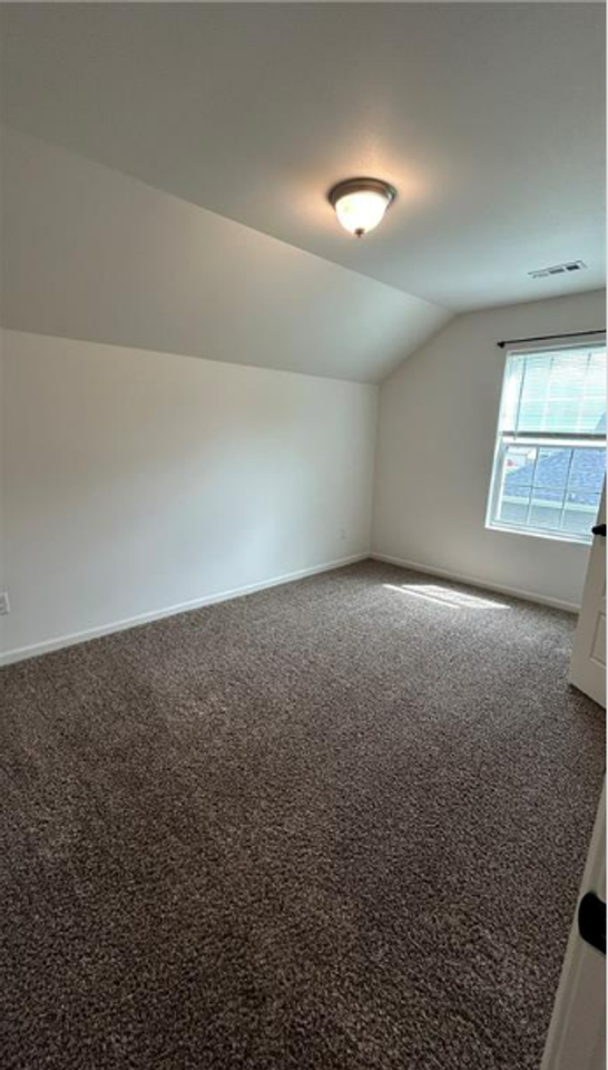 305 Fieldstone Cir Sw - Photo 3 of 10