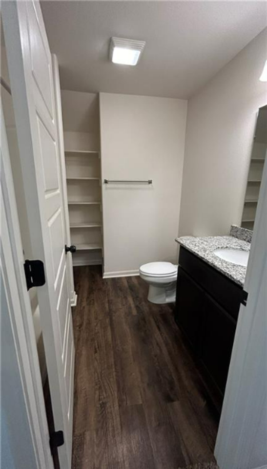 305 Fieldstone Cir Sw - Photo 6 of 10