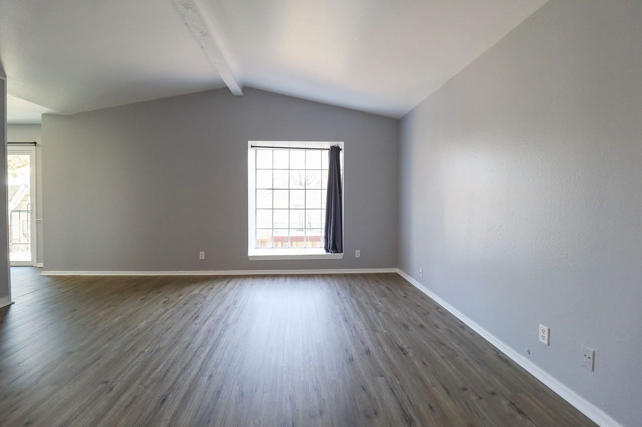 4311 East 68th Street #620 - Photo 2 of 21