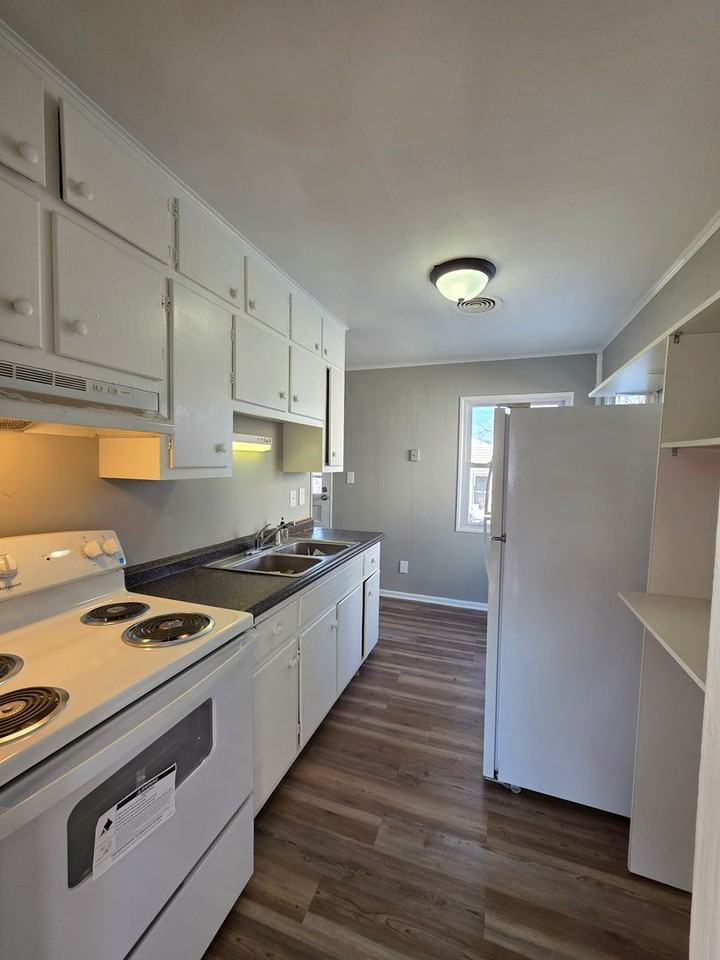 2607 South Virginia Street - Photo 4 of 13