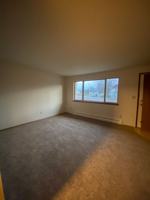 featured image of 423 East Lake Street