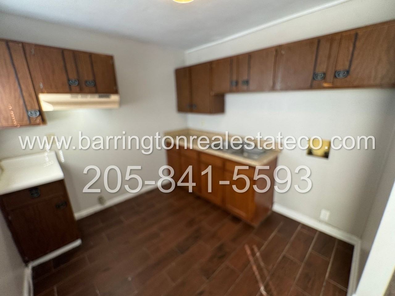 1116 Hall Street - Photo 4 of 6