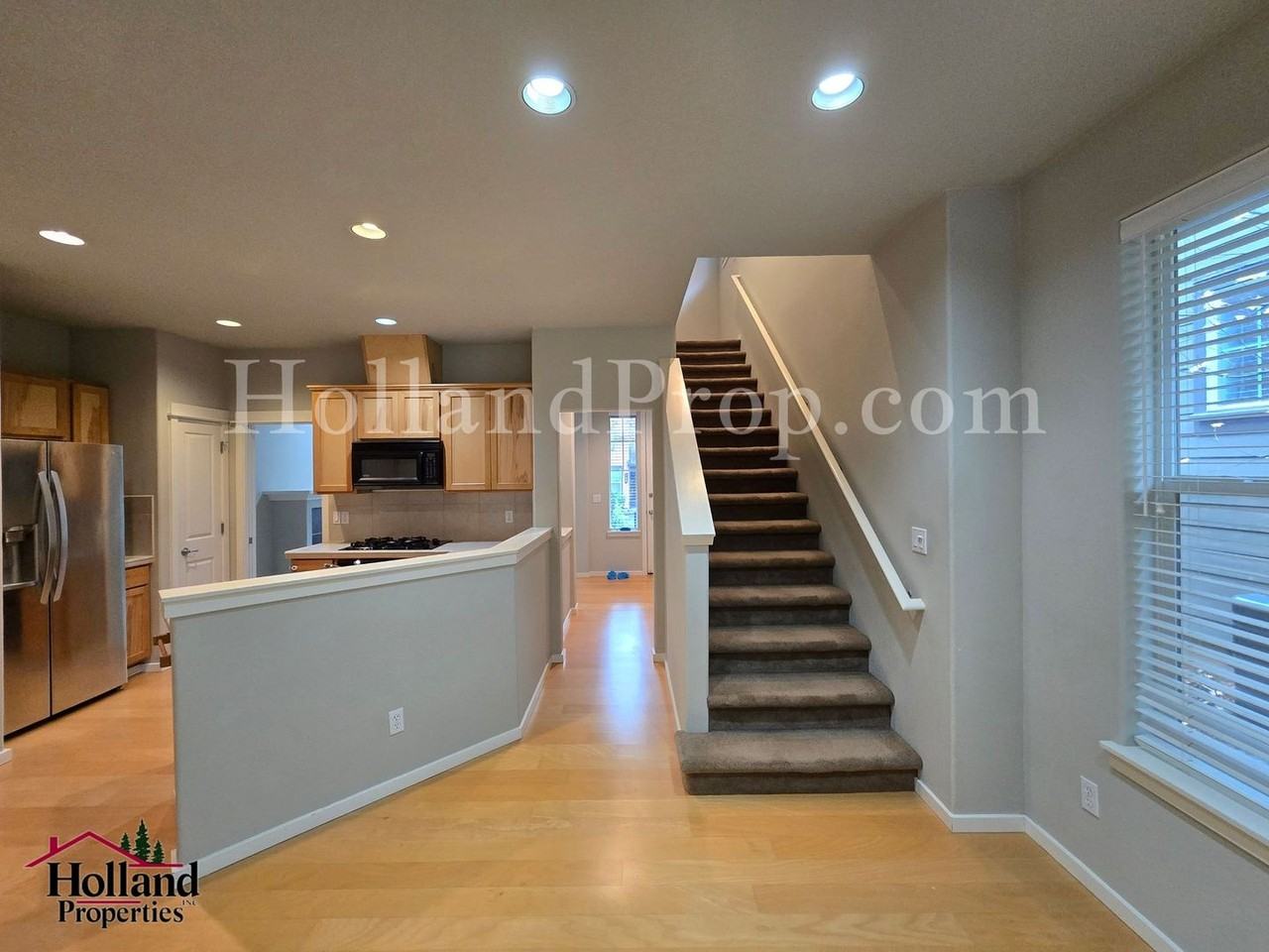 7135 Northeast Stonewater Street - Photo 5 of 18