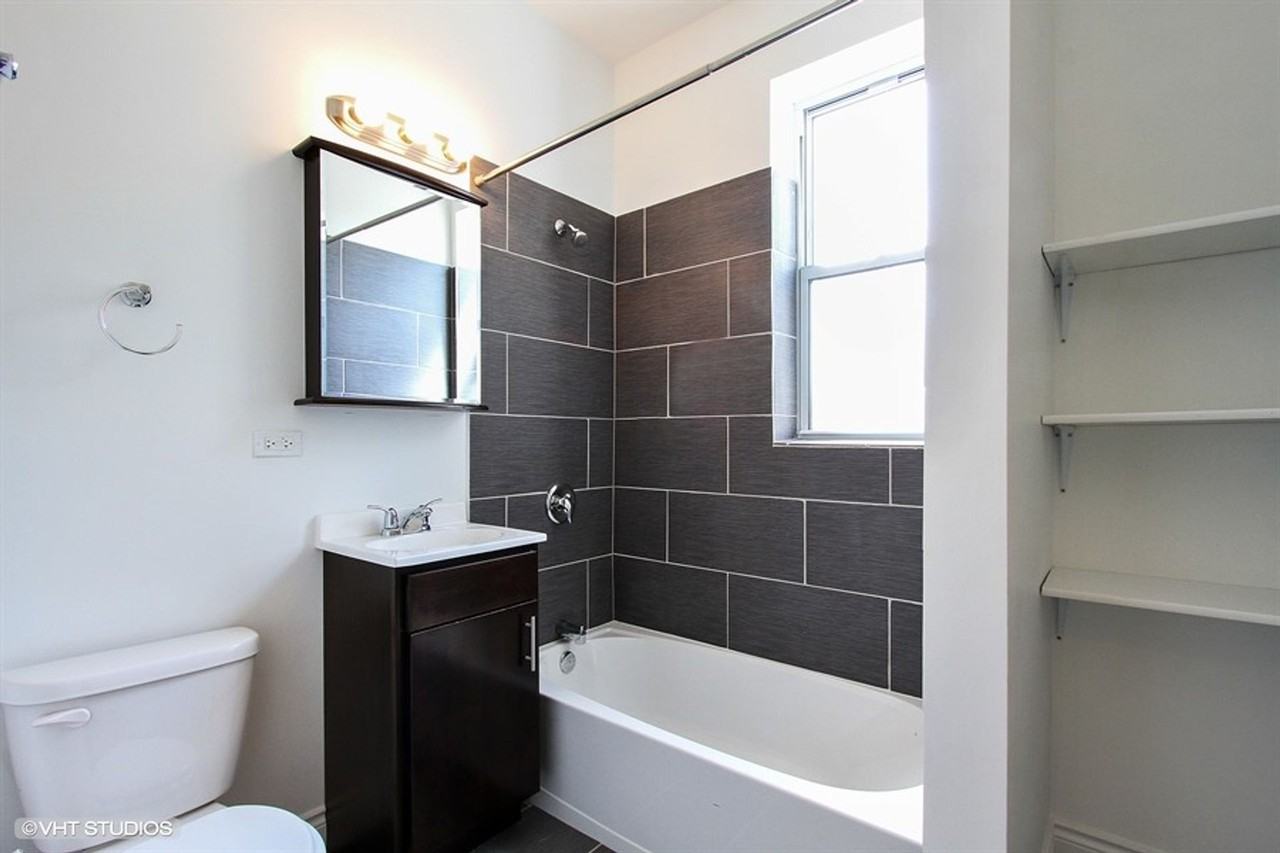 1030 E 47th - Photo 3 of 45