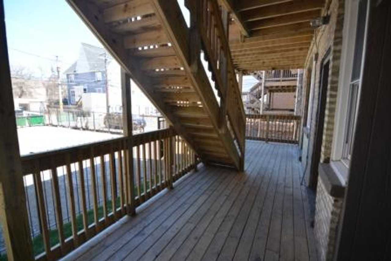 1030 E 47th - Photo 3 of 42