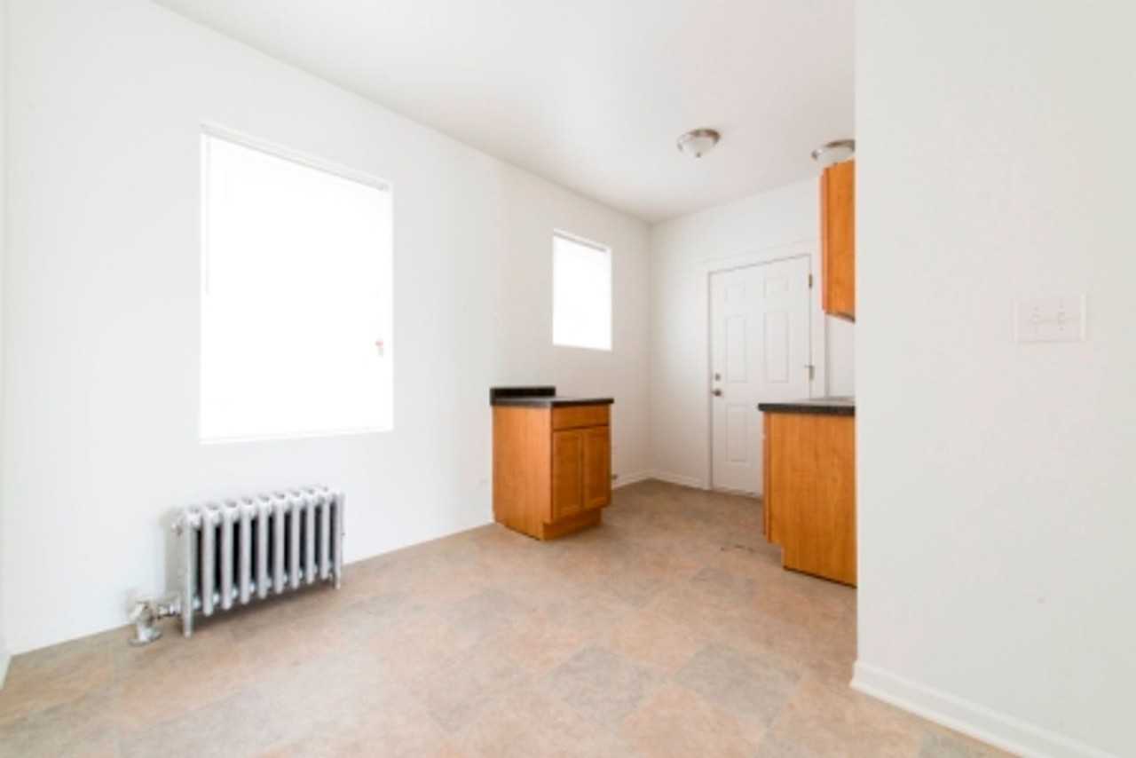 1010 S 2nd Ave Maywood, IL 60153 - Photo 4 of 40