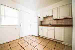 featured image of 729 N Central Ave