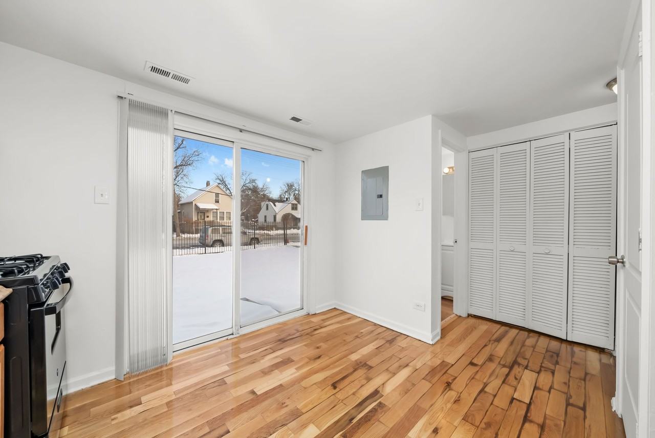 13300 S Indiana Chicago, IL 60827 - Photo 7 of 31