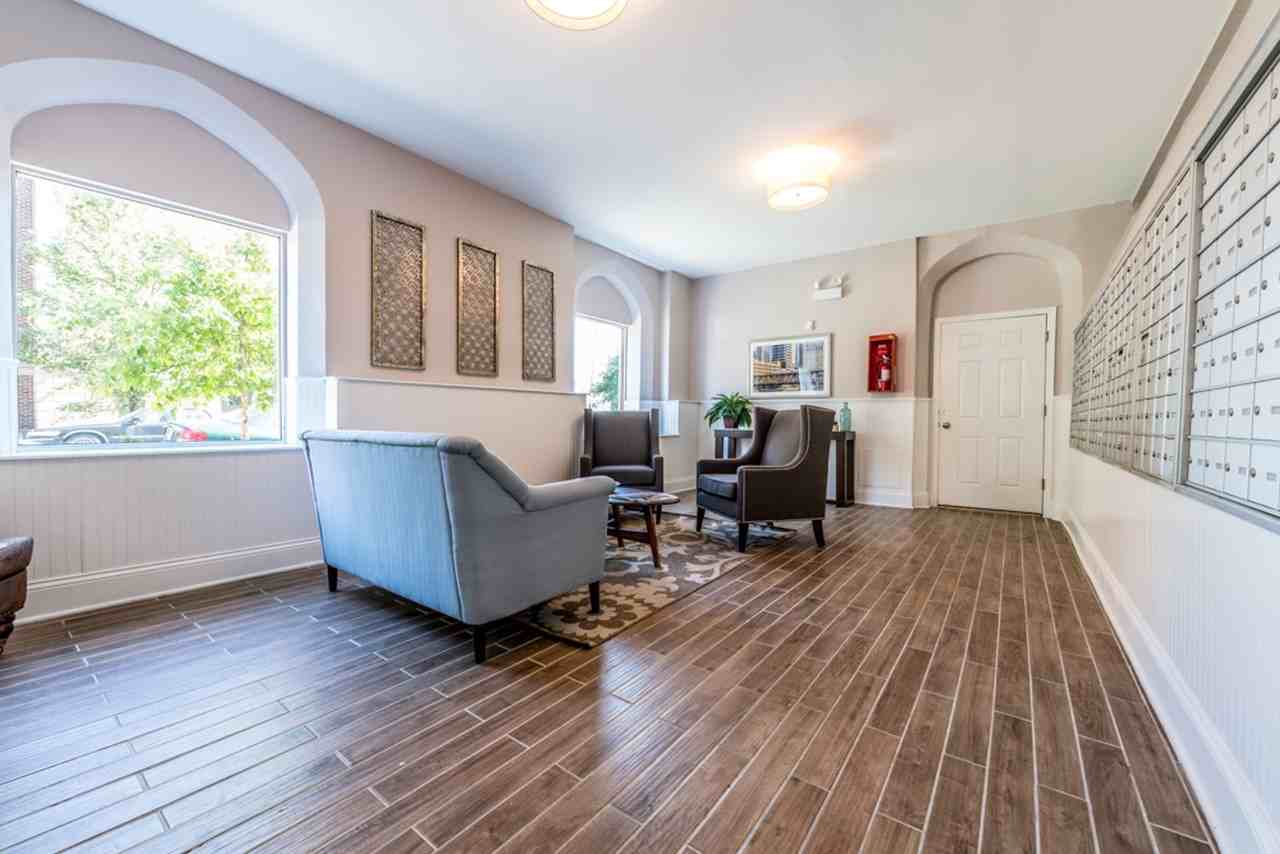 5501 W Washington Blvd Chicago, IL 60644 - Photo 3 of 5