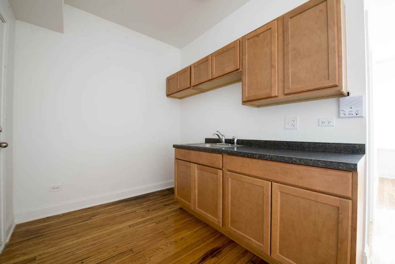 3600 W Franklin - Photo 7 of 50