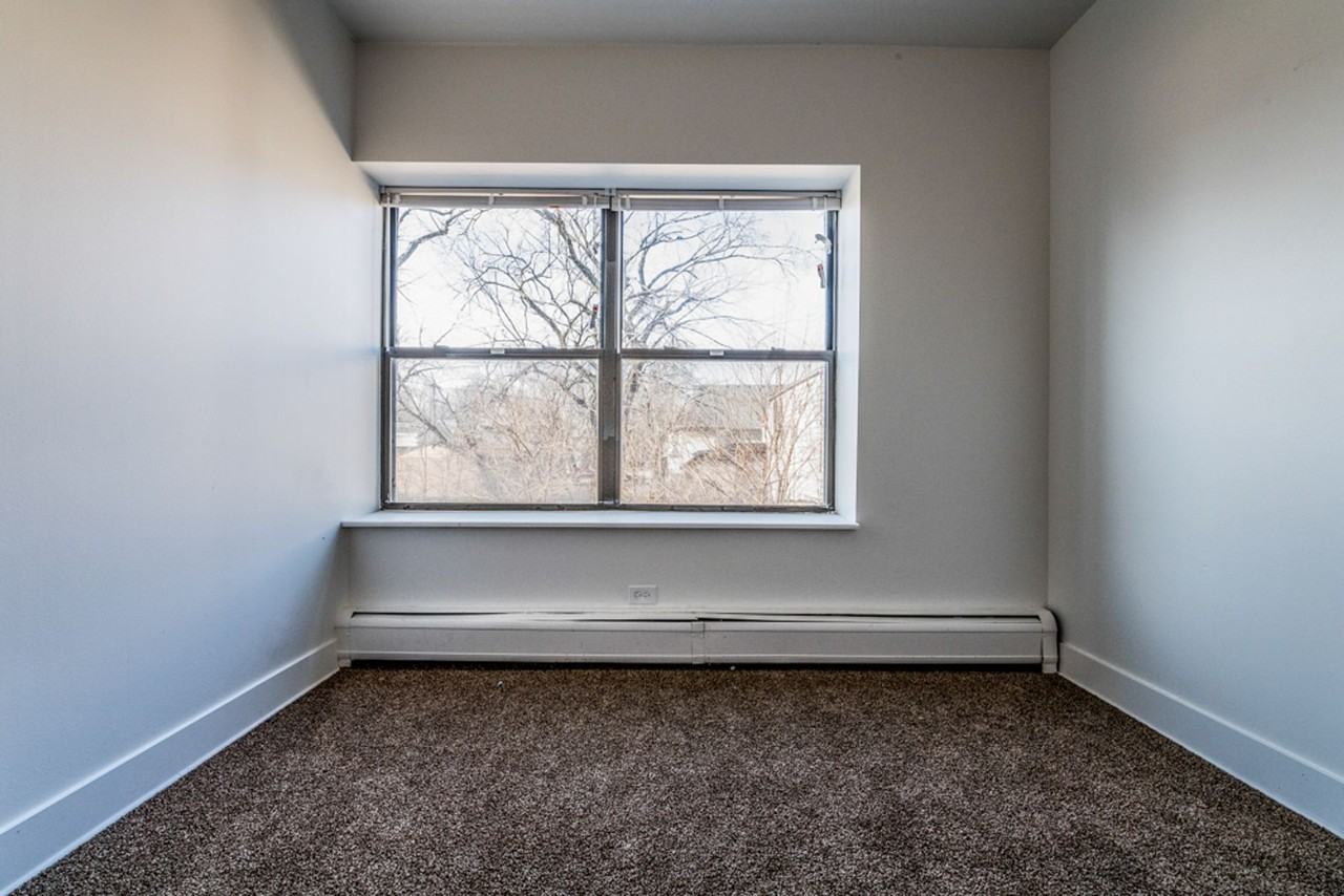 136 E 155th St Harvey, IL 60426 - Photo 5 of 29