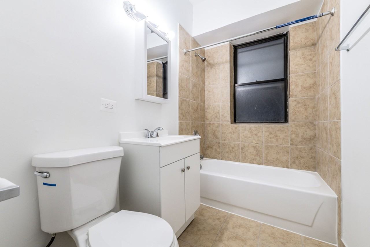 5046 S Champlain Ave 612 E 51st St Chicago, IL 60615 - Photo 5 of 26