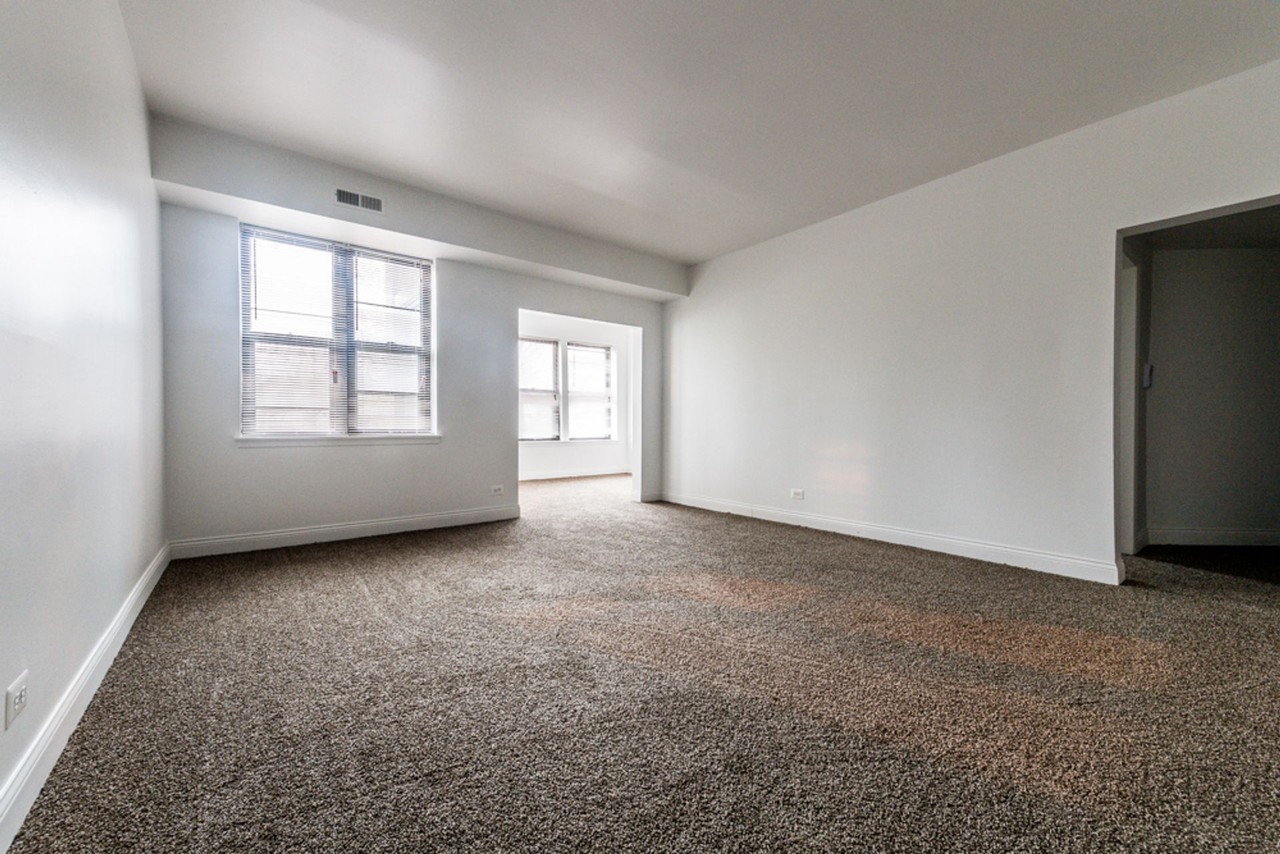 5046 S Champlain - Photo 5 of 26