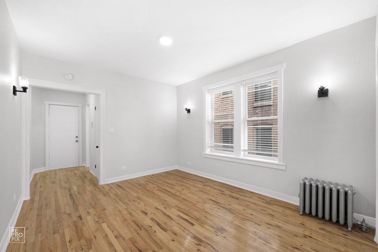 4720 S Drexel Blvd Chicago, IL 60615 - Photo 2 of 15