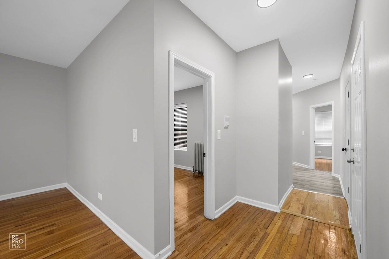 6101 S Langley Chicago, IL 60637 - Photo 3 of 11