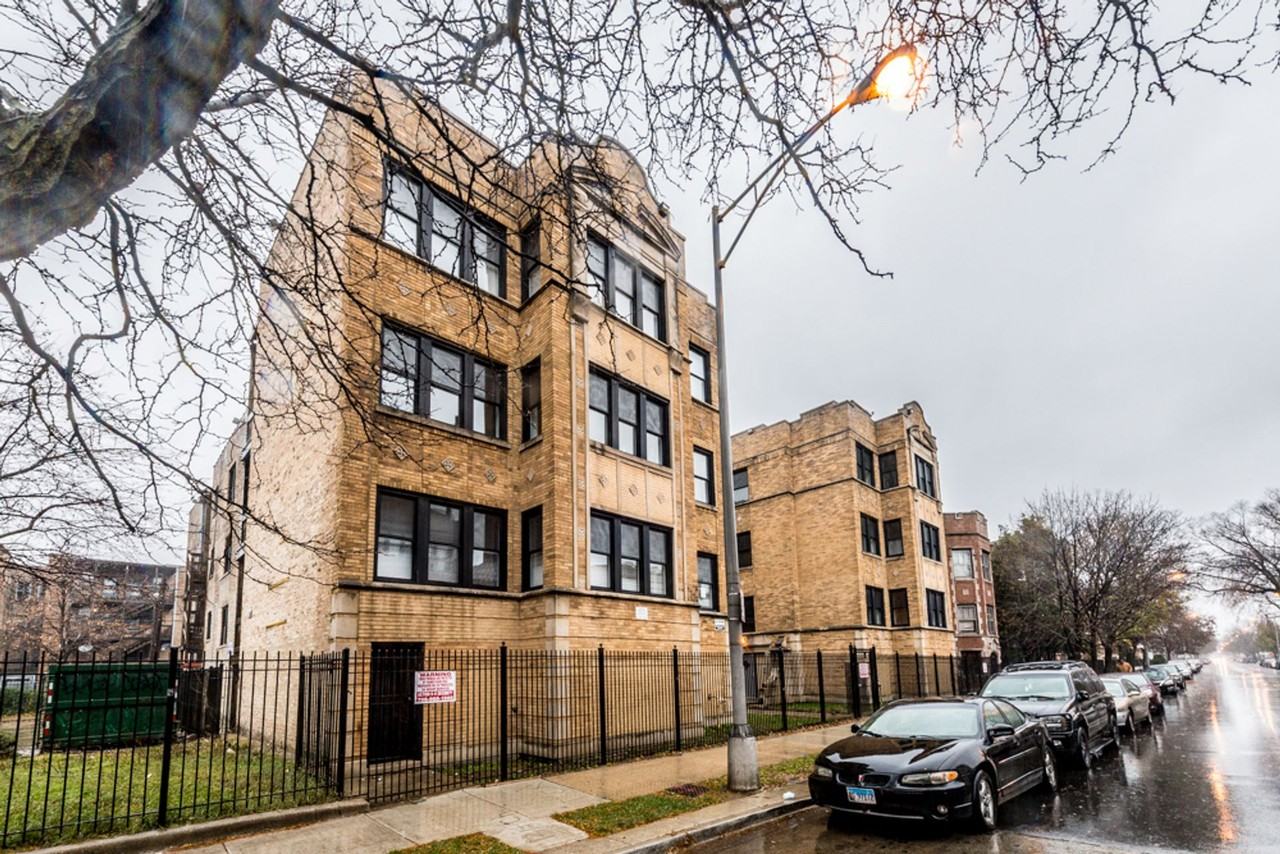 5556 W Jackson - Photo 3 of 14