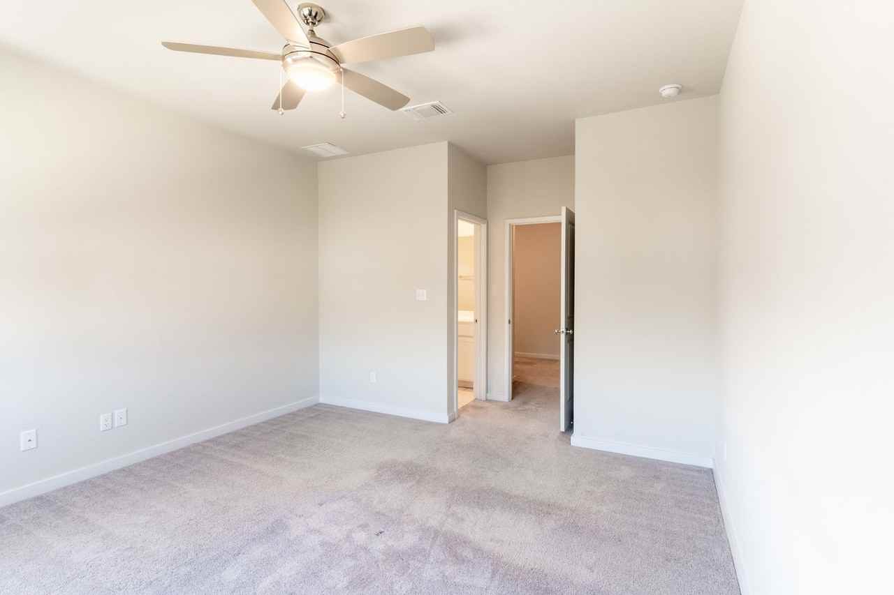 605 West South Street #321 - Photo 7 of 18