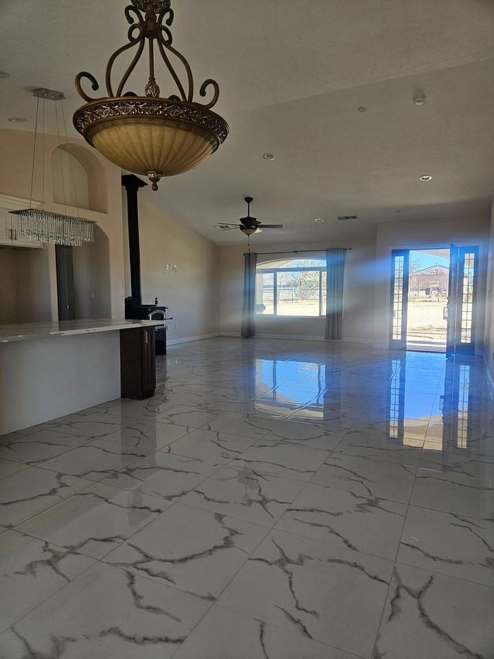 10624 Joshua Rd #1 - Photo 3 of 27