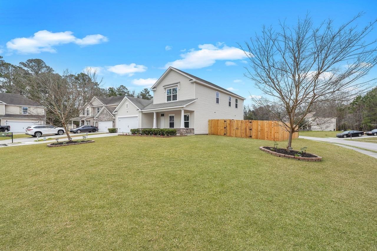 1 Sunny Ct - Photo 3 of 37