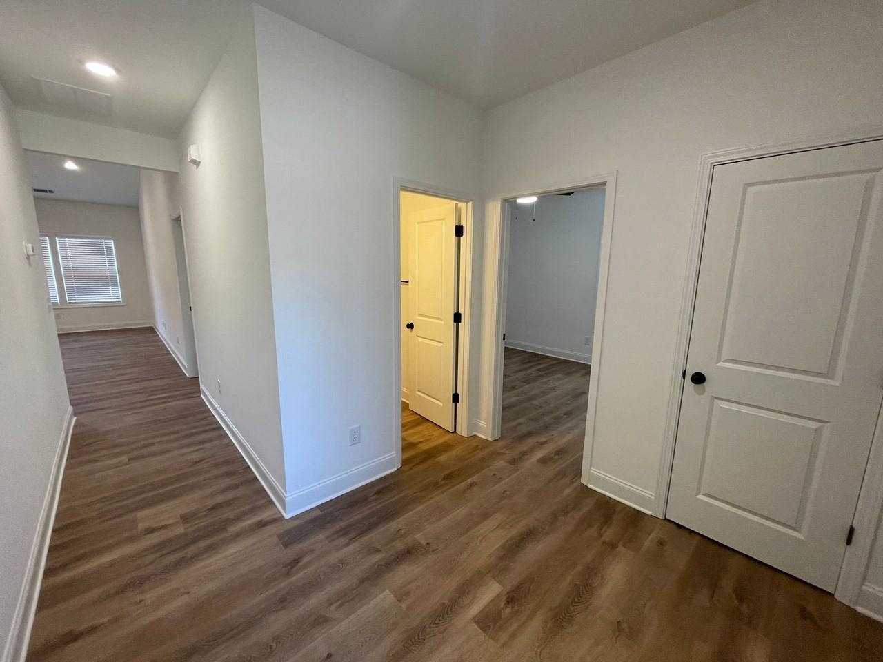 40 Dogwood Street - Photo 5 of 37