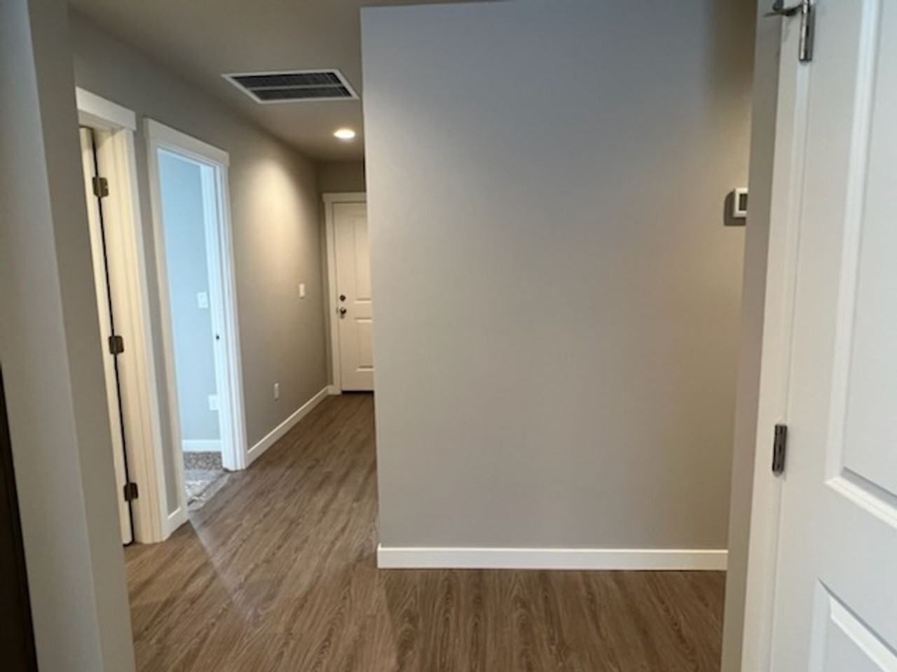 1104 South New Oak Lane - Photo 5 of 15