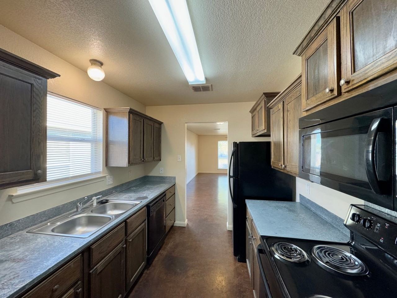 1311 Chapel Creek Drive - Photo 6 of 12