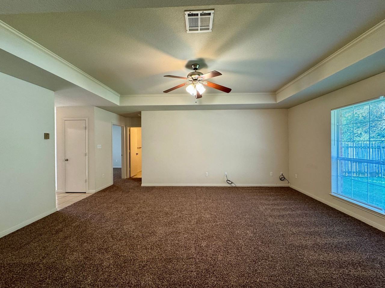 10204 Hyacinth Lane - Photo 5 of 13