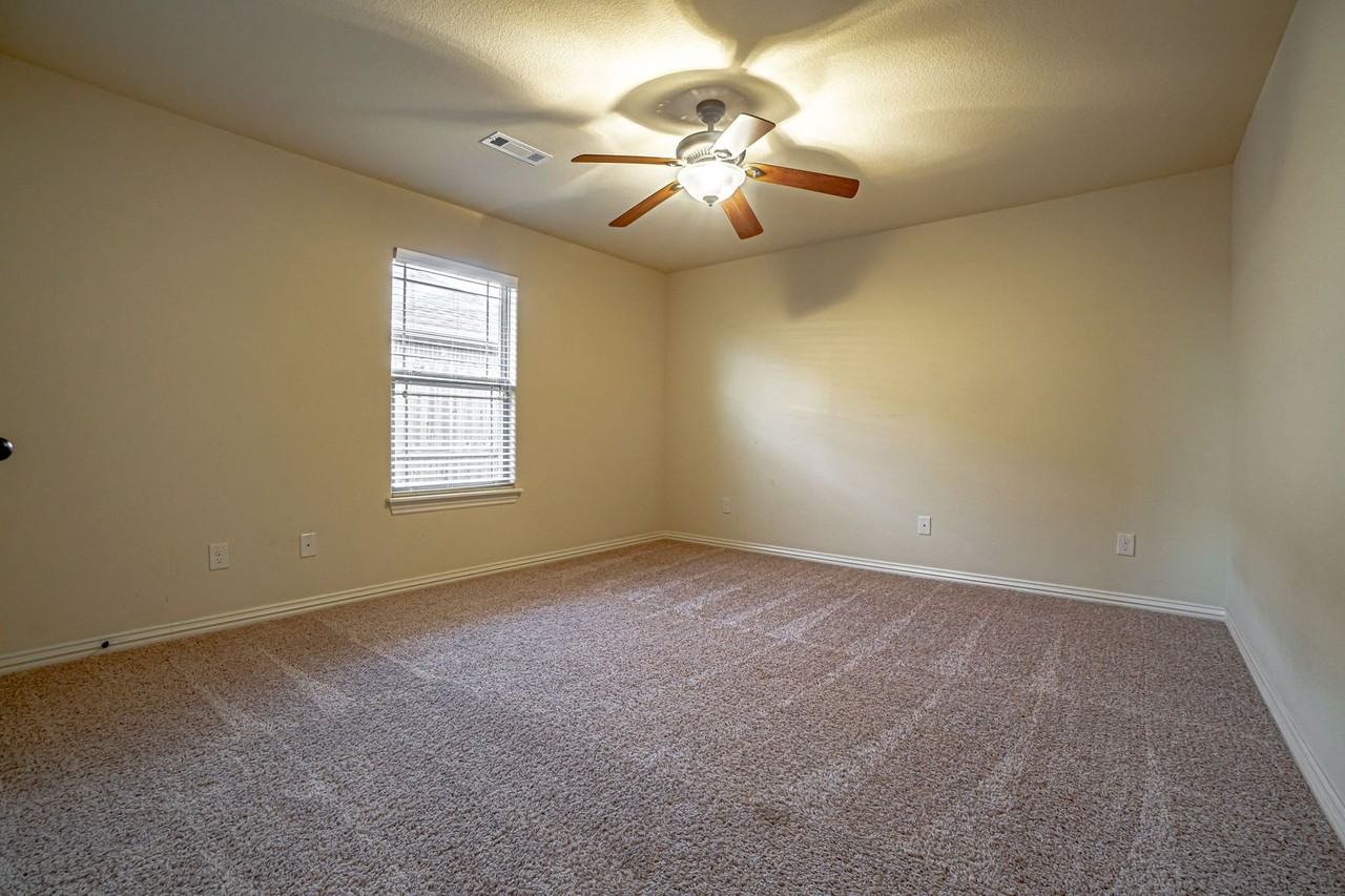 2005 Southwest Birch Street - Photo 7 of 14