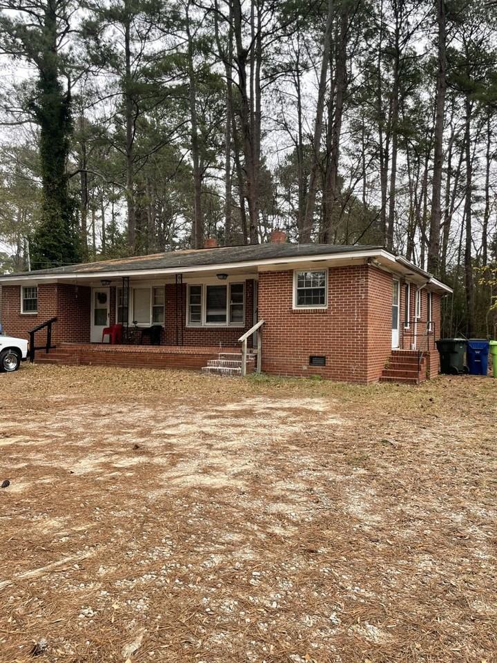 429 Rose Lane - Photo 2 of 13