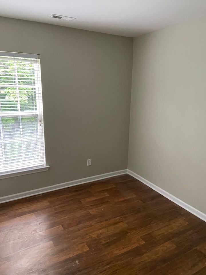 5309 Esther Ln - Photo 5 of 11