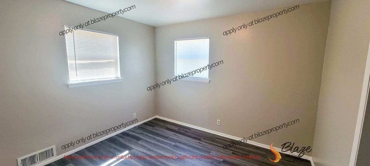 2316 Northwest 11th Avenue - Photo 6 of 18