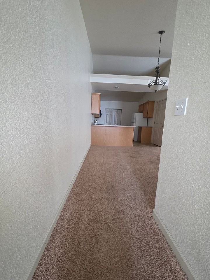 4930 Benley Court - Photo 5 of 22