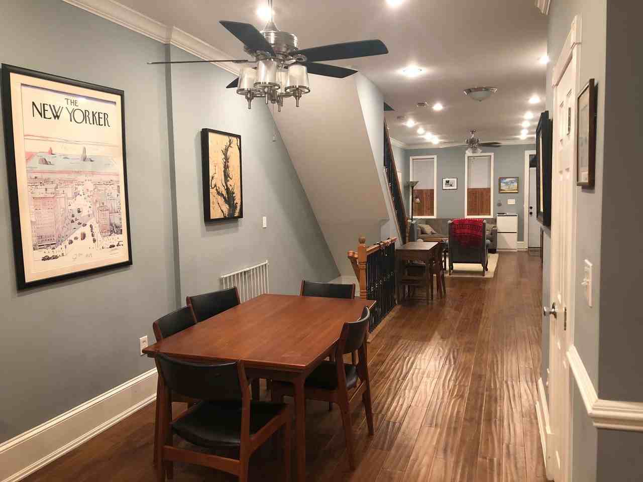 1135 Hull St - Photo 4 of 32