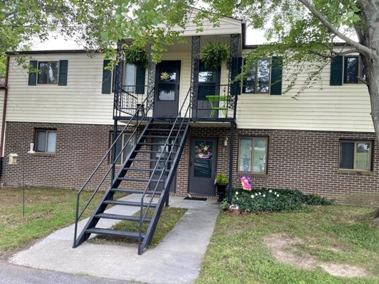 Lease Now, Live Easy - Photo 4 of 7