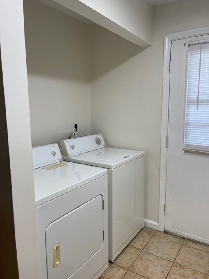 Lease Now, Live Easy - Photo 5 of 7