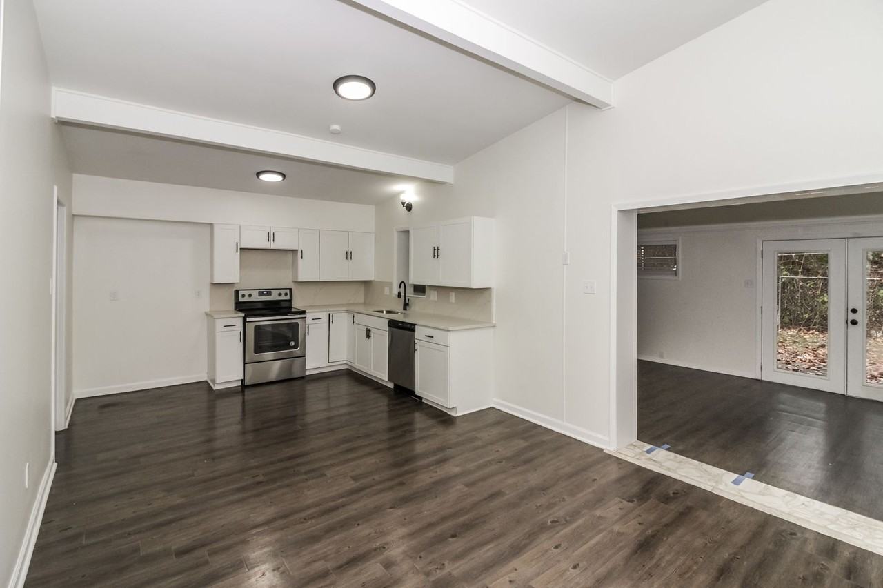 5194 Warfield Drive - Photo 3 of 13