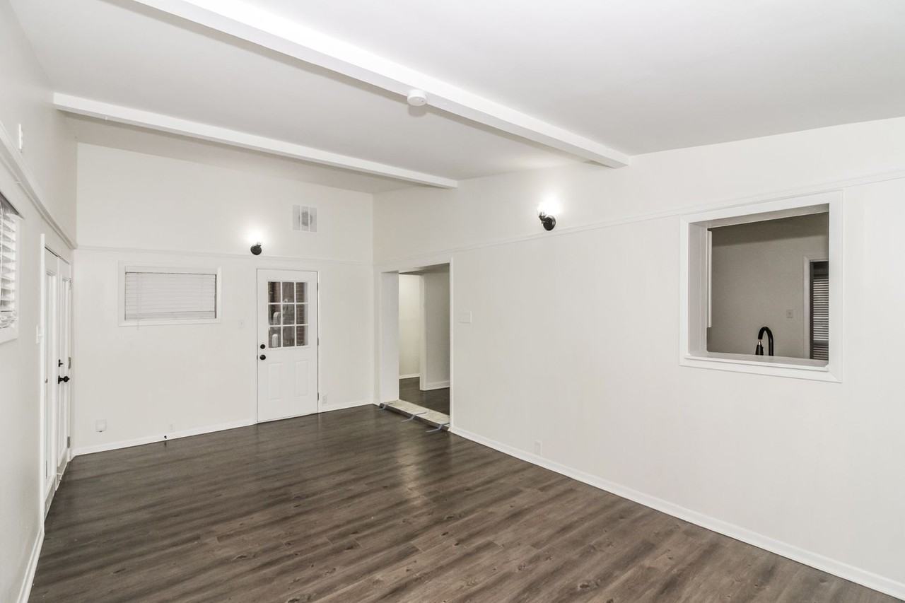 5194 Warfield Drive - Photo 6 of 13