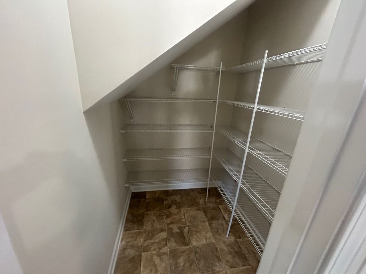 224 Jerri Lane - Photo 6 of 27