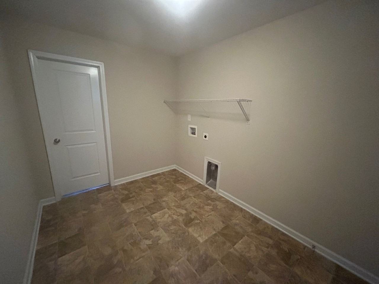 224 Jerri Lane - Photo 7 of 27