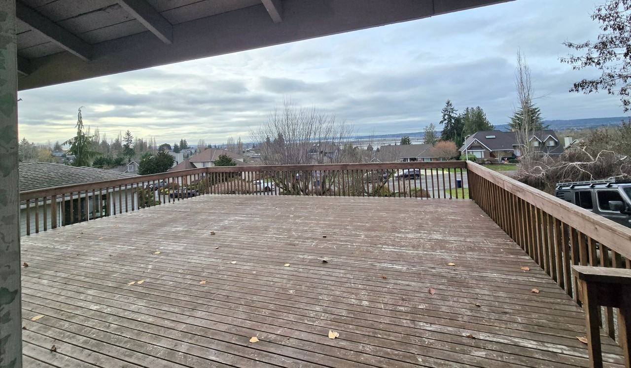 5231 69th Dr Ne - Photo 3 of 20