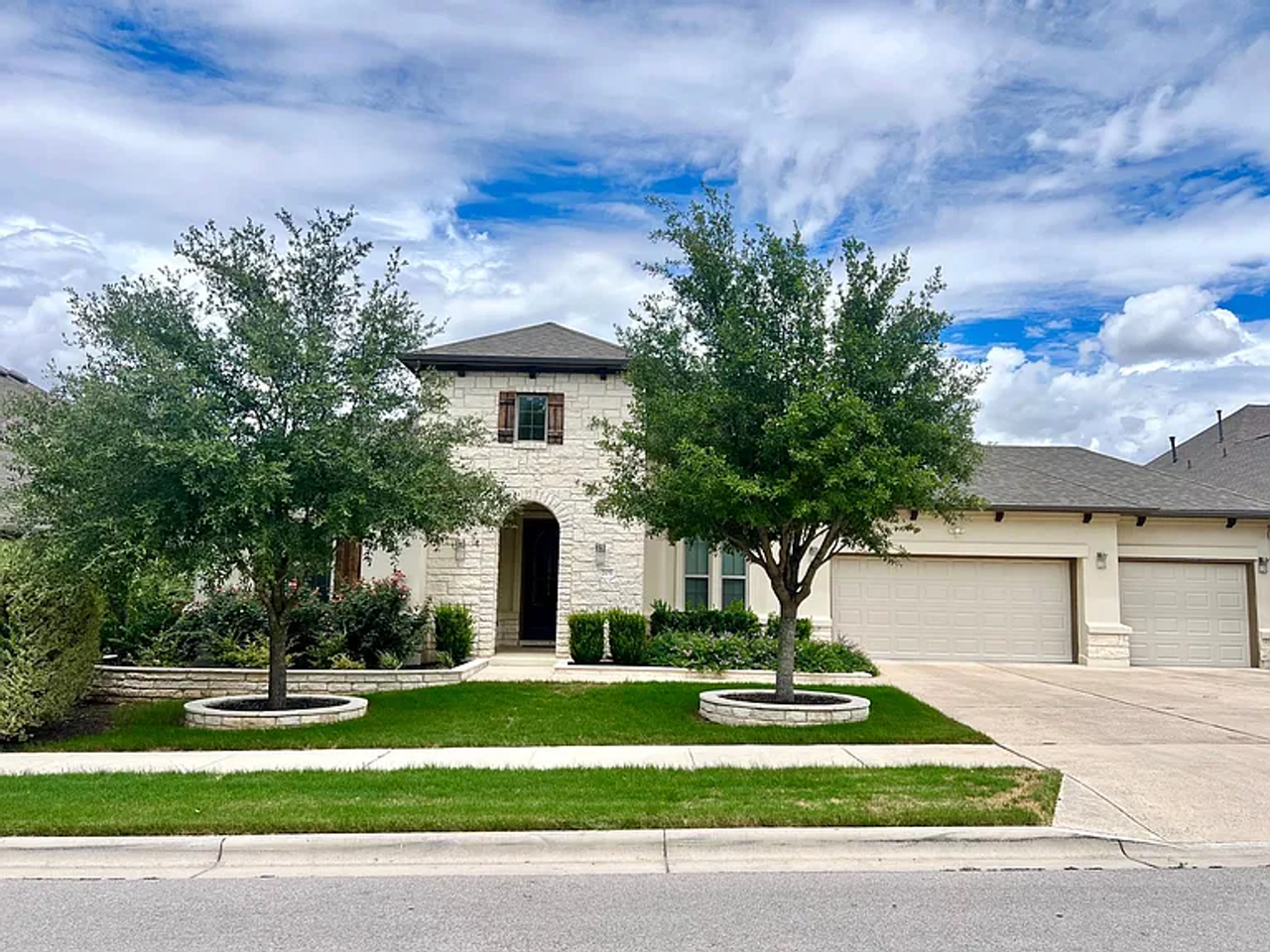 205 Barefoot Park Lane - Photo 3 of 29